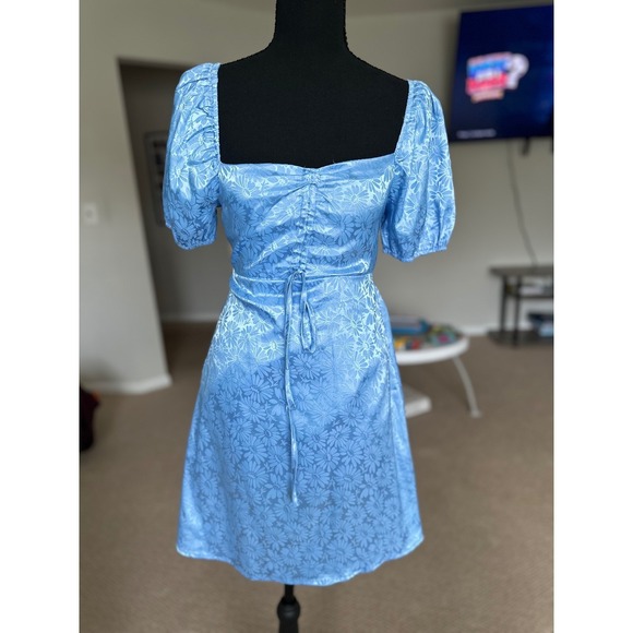Altar'd State Dresses & Skirts - Altar'd State Blue Floral Jacquard Puff Sleeve Cutout Back Mini Dress Small
